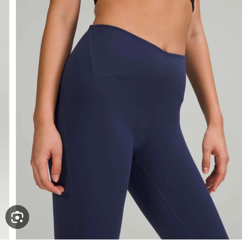 Lululemon navy Instill high rise right leggings size 8 - Picture 5 of 7